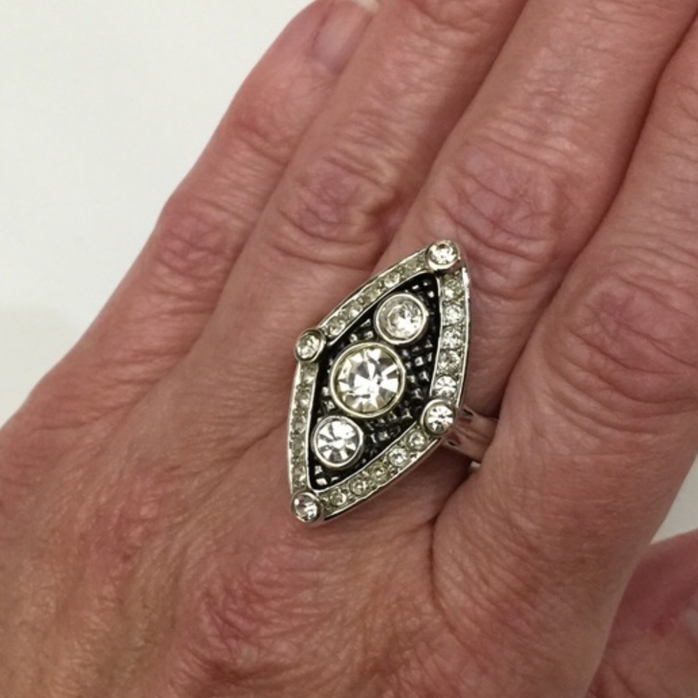 Statement 3 Crystal Ring